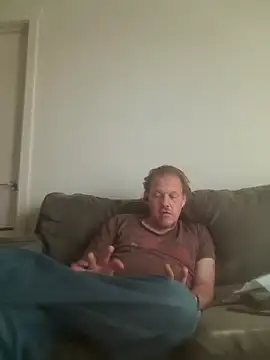 yourMasterisBored online show from April 3, 2026, 2:34 pm