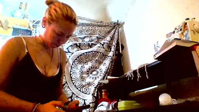 Ambionce online show from August 3, 2026, 9:31 pm