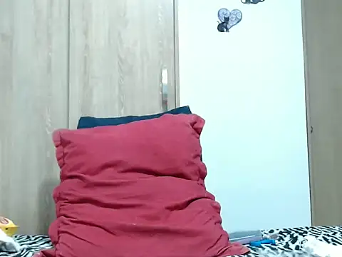 Snapshot of violeta36 chatting on July 8, 2026, 10:38 am violeta36 online show from July 8, 2026, 10:38 am