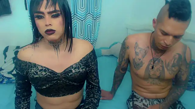 osirisandLilith online show from April 18, 2026, 7:22 am