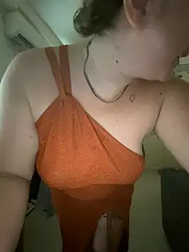 SecretBlondee online show from July 15, 2026, 11:17 am