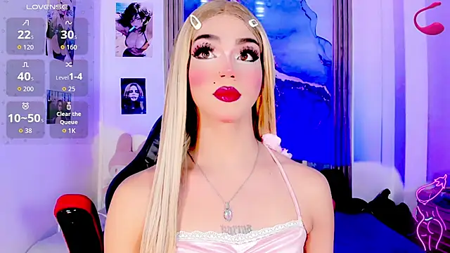 Snapshot of blonde_queen- chatting on July 2, 2026, 8:59 pm blonde queen- online show from July 2, 2026, 8:59 pm
