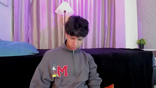 Ethan qop online show from April 30, 2026, 11:39 am