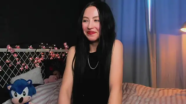Snapshot of lizaa_breeze chatting on June 5, 2026, 4:13 pm lizaa breeze online show from June 5, 2026, 4:13 pm