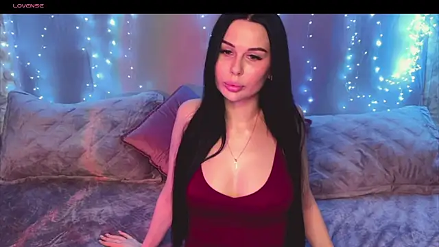 LolaTyanni online show from April 2, 2026, 8:59 pm