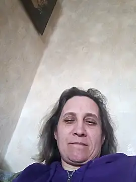 KatieLove133 online show from April 19, 2026, 11:33 am