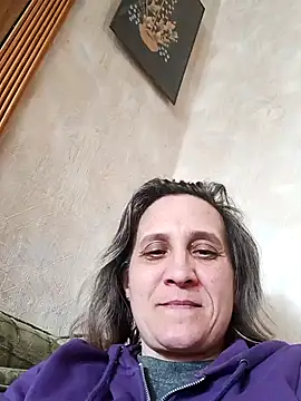 KatieLove133 online show from April 27, 2026, 2:59 pm