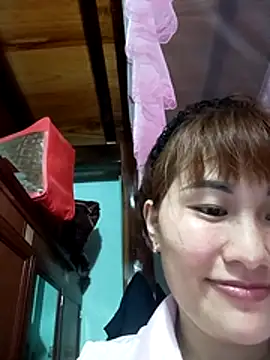 Snapshot of Lucxy-ki6 chatting on May 8, 2026, 12:42 pm Lucxy-ki6 online show from May 8, 2026, 12:42 pm