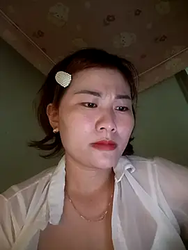 Snapshot of Lucxy-ki6 chatting on August 4, 2026, 7:57 am Lucxy-ki6 online show from August 4, 2026, 7:57 am