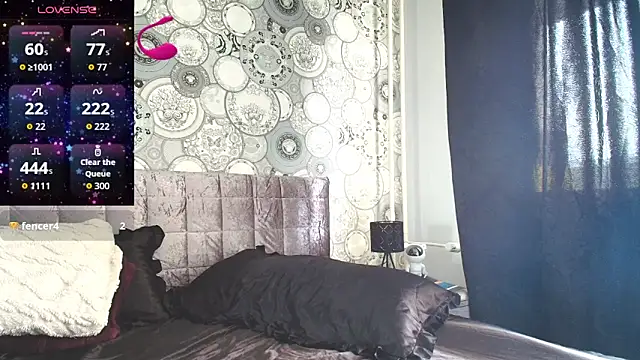 SexyQueenNina online show from March 28, 2026, 8:37 am