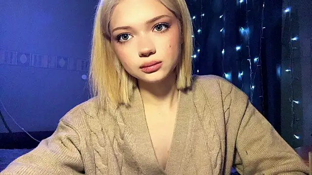 StacyChocopay online show from March 17, 2026, 11:08 pm