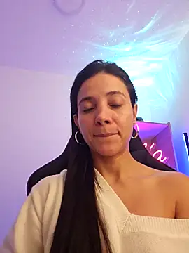 Snapshot of miaeyex chatting on May 11, 2026, 12:06 pm miaeyex online show from May 11, 2026, 12:06 pm