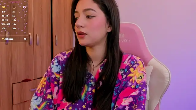 Snapshot of KittyFeet1 chatting on August 5, 2026, 8:36 pm KittyFeet1 online show from August 5, 2026, 8:36 pm