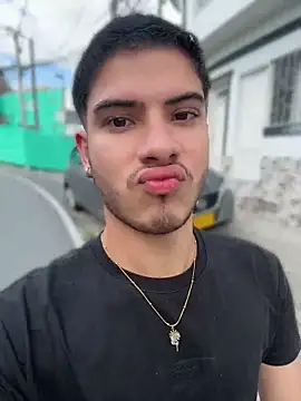 Snapshot of ApoloGray__ chatting on May 9, 2026, 8:45 pm ApoloGray online show from May 9, 2026, 8:45 pm