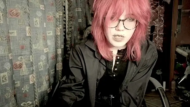 whiny emo boi online show from April 30, 2026, 7:32 pm