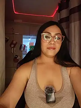 Snapshot of PiscisGirl chatting on July 17, 2026, 5:37 am PiscisGirl online show from July 17, 2026, 5:37 am