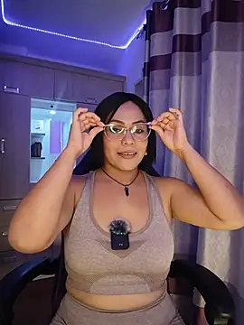 Snapshot of PiscisGirl chatting on June 27, 2026, 6:19 am PiscisGirl online show from June 27, 2026, 6:19 am