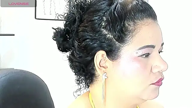 Snapshot of MAYTE1096 chatting on July 7, 2026, 7:28 pm MAYTE1096 online show from July 7, 2026, 7:28 pm