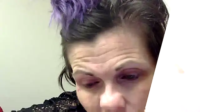 Snapshot of kitty-kitten82 chatting on March 28, 2026, 3:40 am kitty-kitten82 online show from March 28, 2026, 3:40 am