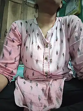 Snapshot of model_seela chatting on May 18, 2026, 3:50 pm model seela online show from May 18, 2026, 3:50 pm