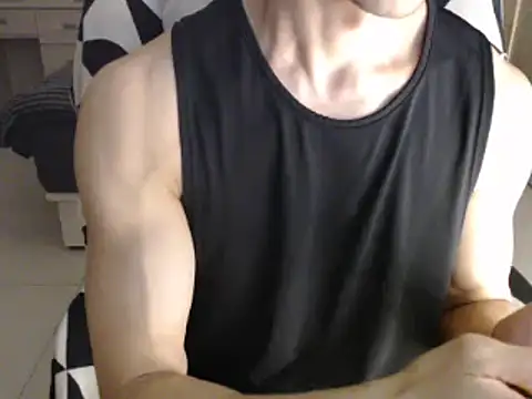 Snapshot of Kent6828 chatting on May 1, 2026, 3:17 pm Kent6828 online show from May 1, 2026, 3:17 pm