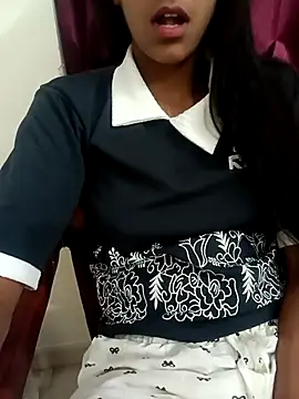 aushi rajput online show from April 20, 2026, 3:02 pm