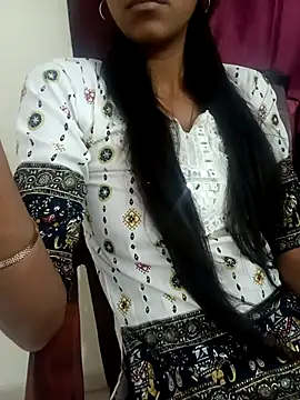 aushi rajput online show from April 18, 2026, 3:14 pm