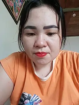 Snapshot of Tits28-2 chatting on May 22, 2026, 12:52 am Tits28-2 online show from May 22, 2026, 12:52 am