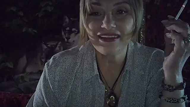 Lia Rayss online show from April 26, 2026, 7:22 pm