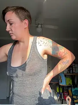 Snapshot of BSM4824 chatting on March 25, 2026, 9:14 pm BSM4824 online show from March 25, 2026, 9:14 pm