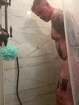 Snapshot of BSM4824 chatting on April 15, 2026, 5:28 pm BSM4824 online show from April 15, 2026, 5:28 pm