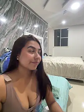yuliana056 online show from April 14, 2026, 1:54 am
