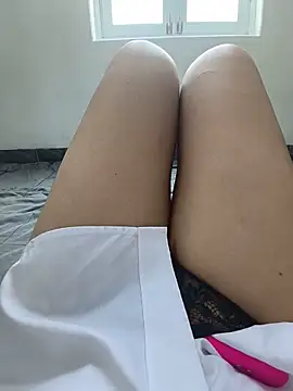 Snapshot of Enmy_24 chatting on June 10, 2026, 5:41 am Enmy 24 online show from June 10, 2026, 5:41 am