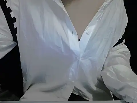 Snapshot of Enmy_24 chatting on May 9, 2026, 4:10 pm Enmy 24 online show from May 9, 2026, 4:10 pm