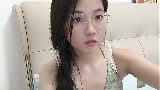 MIAOMIAO-666 online show from May 9, 2026, 1:14 pm