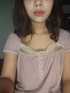 Snapshot of Candyy_crushh chatting on July 15, 2026, 9:33 pm Candyy crushh online show from July 15, 2026, 9:33 pm