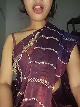 Snapshot of Candyy_crushh chatting on July 7, 2026, 9:18 pm Candyy crushh online show from July 7, 2026, 9:18 pm