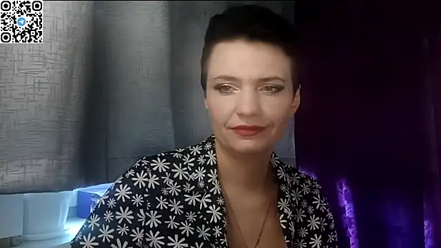 Snapshot of HotMamaQueen234 chatting on May 23, 2026, 10:25 am HotMamaQueen234 online show from May 23, 2026, 10:25 am