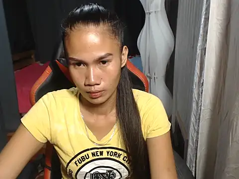 ur pititegirl online show from March 17, 2026, 1:52 am