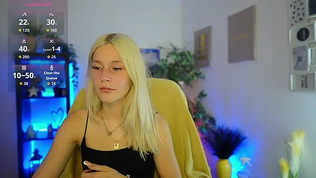 Snapshot of Luna_Grace18 chatting on June 12, 2026, 1:09 pm Luna Grace18 online show from June 12, 2026, 1:09 pm