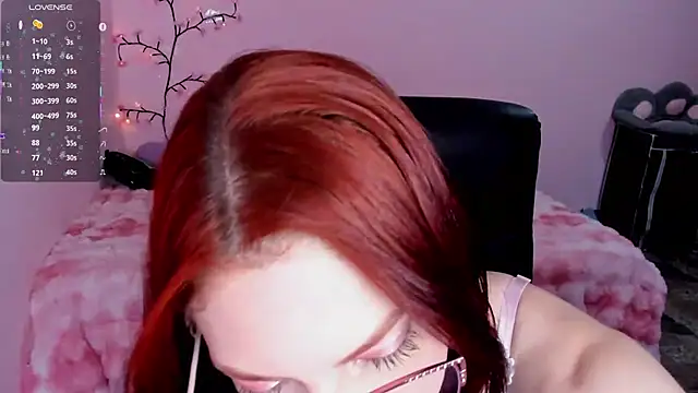laurita Olssen27 online show from May 7, 2026, 3:04 pm