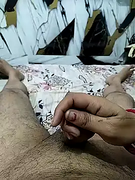 Sexy Seductive couple online show from April 28, 2026, 3:44 am