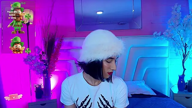 Izzy foxxy online show from March 19, 2026, 1:22 pm