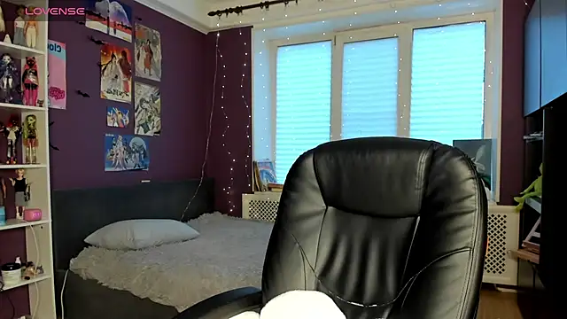 sweet peach    online show from May 31, 2026, 6:09 pm