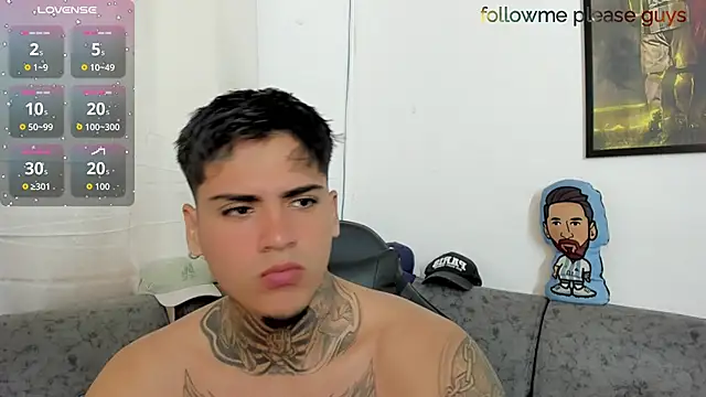 sweetlatinoboy online show from June 16, 2026, 12:05 pm