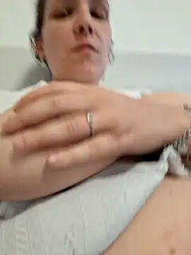 DeaEvy online show from April 7, 2026, 5:04 pm