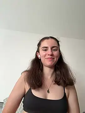 Snapshot of starlight_mo chatting on June 30, 2026, 4:18 pm starlight mo online show from June 30, 2026, 4:18 pm