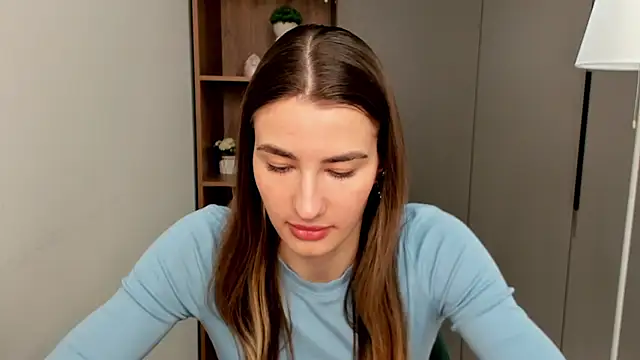 Snapshot of CarrieAndzulis chatting on March 22, 2026, 2:37 am CarrieAndzulis online show from March 22, 2026, 2:37 am