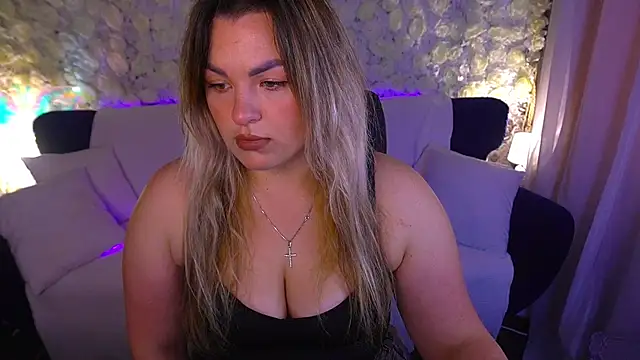 AlissyaGrayy online show from May 29, 2026, 5:35 am