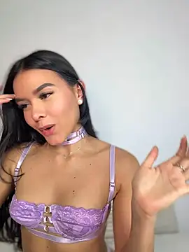 VictoriaBolt online show from June 8, 2026, 4:13 am